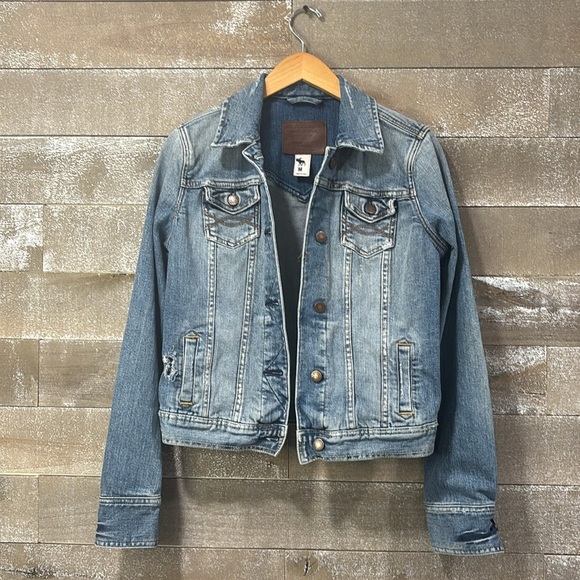 Abercrombie & Fitch Jean Trucker Jacket size M - Picture 12 of 12